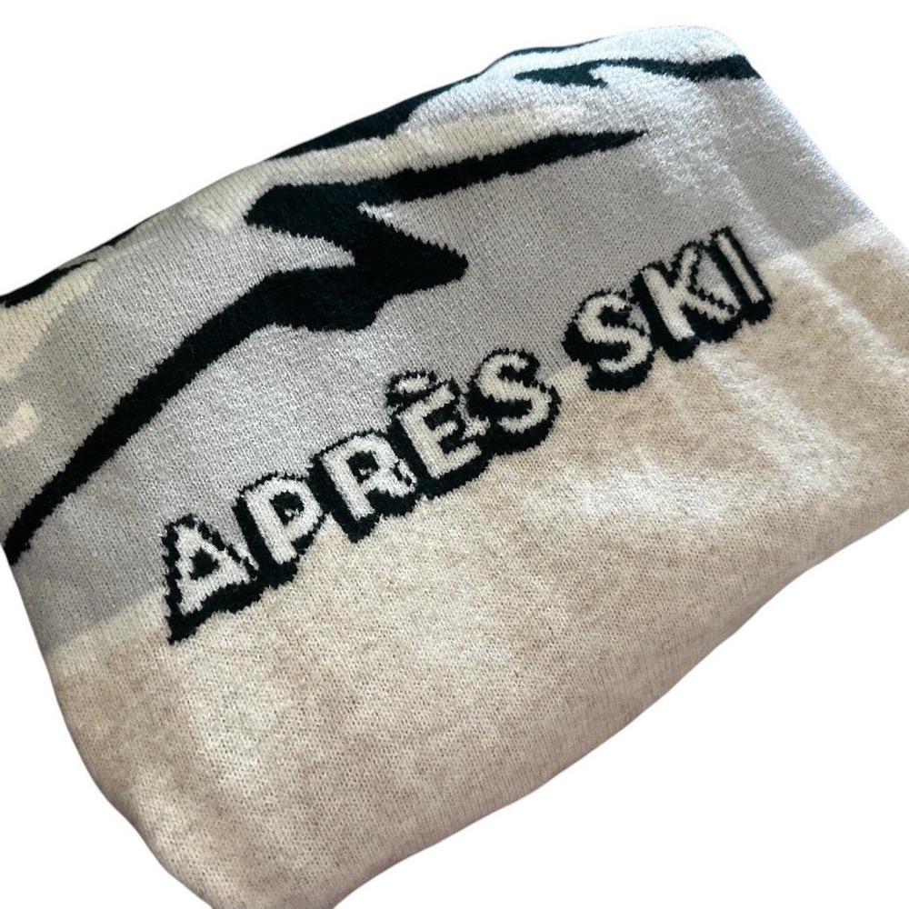 Victoria's Secret PINK Apres Ski Mountain Graphic Crewneck Sweater Green XS NWT - Picture 4 of 5